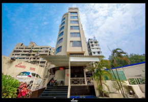 Гостиница Lucky Hotel Goregaon  Мумбаи